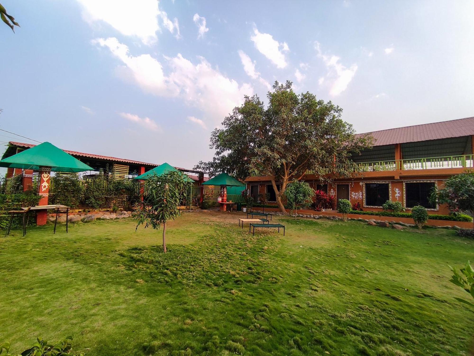 Van Vagdo Resort Rajpipla Exteriér fotografie